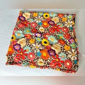 Posh Peanut Moonbeam hooded towel